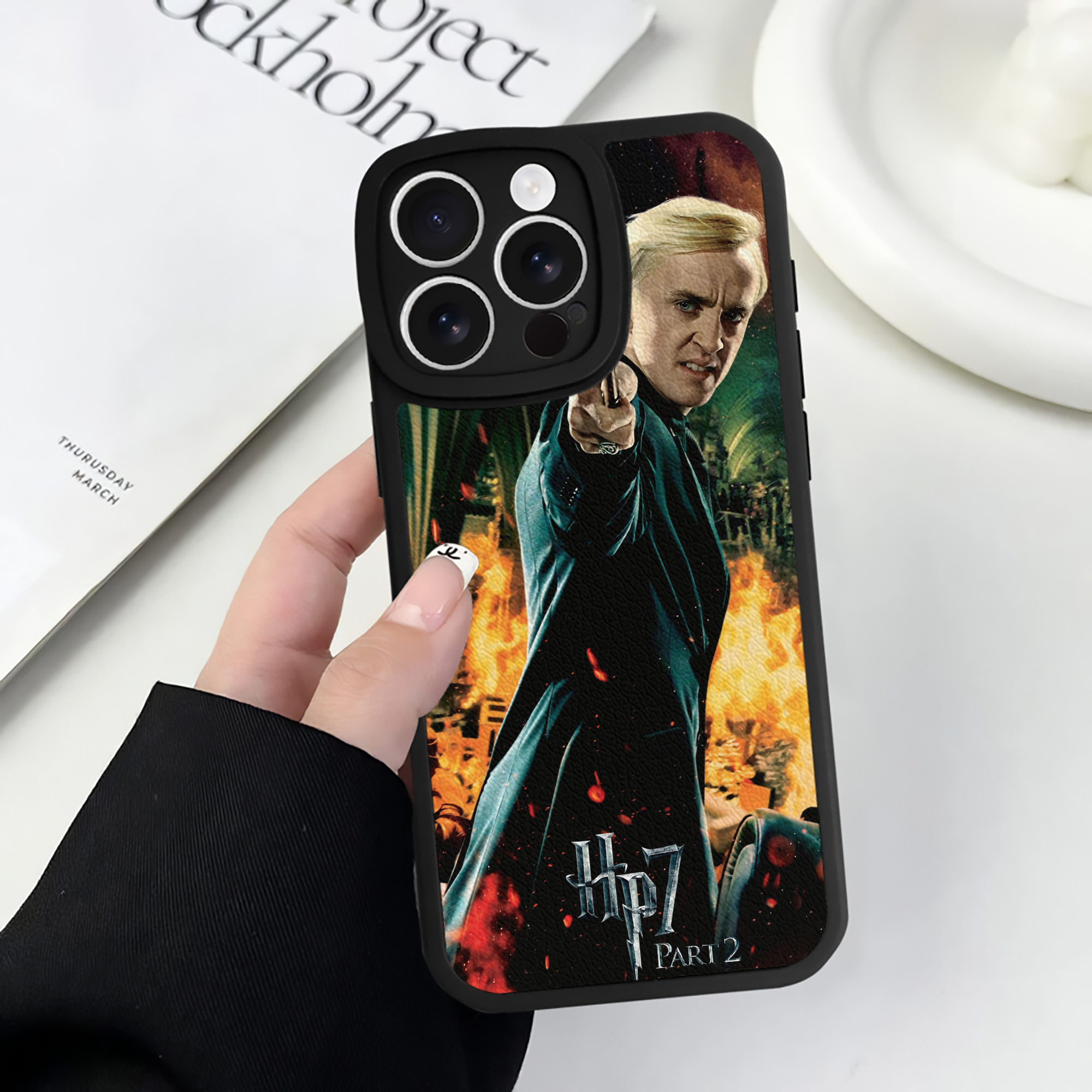 （画像用） Harry Potter ハリー・ポッターシリーズ 【iPhone 16シリーズ対応】シリコンスマホケース（レザー調） 材質：シリコン